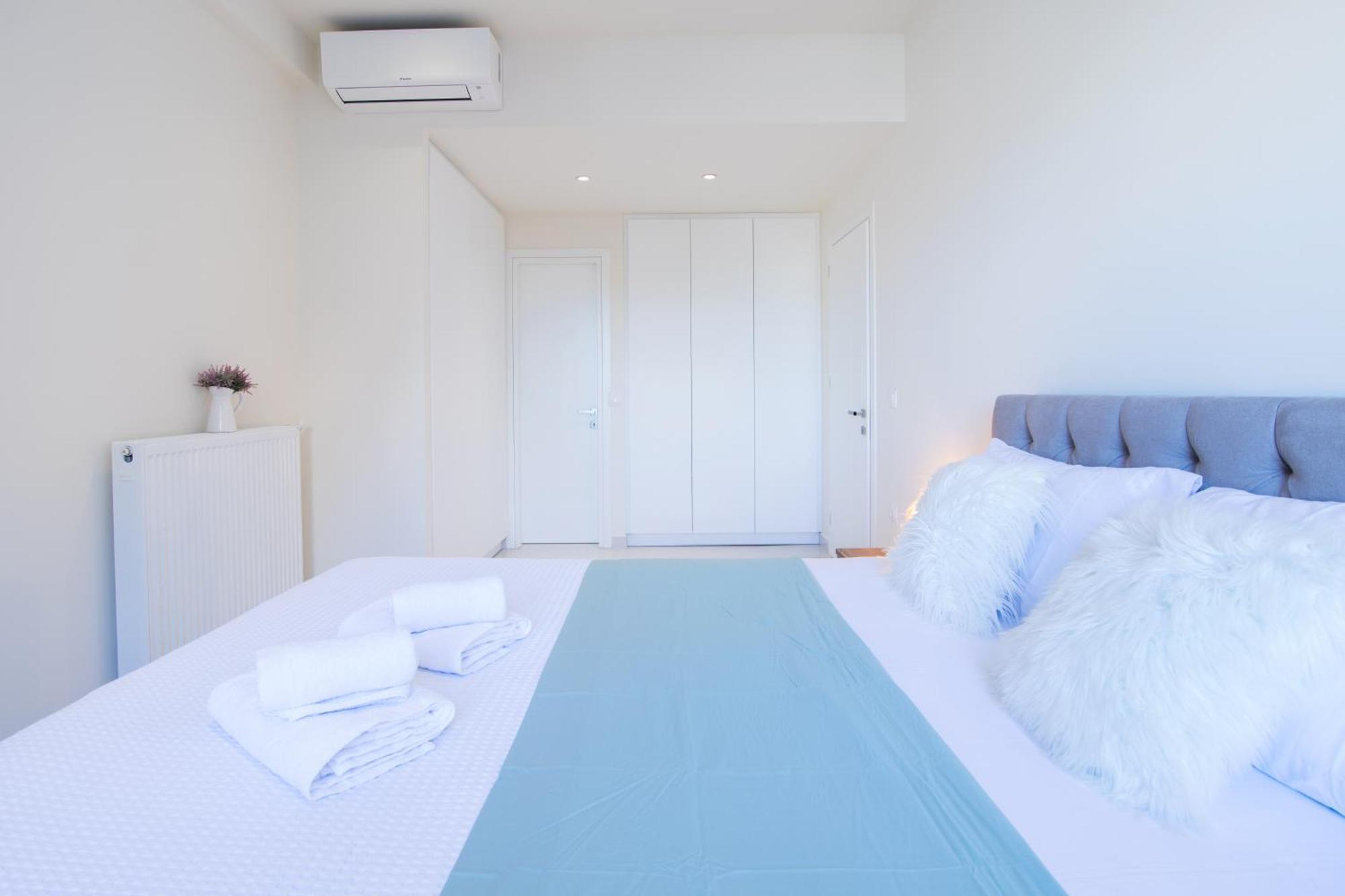 Apartment Corfu White